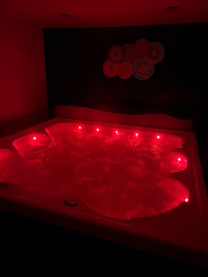 Roulotte La Boheme Est Son Spa En Baie De Somme Arrest المظهر الخارجي الصورة